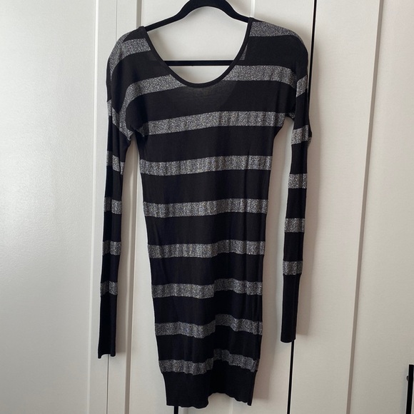 ✨ANY 2 FOR 15 ANY 3 FOR 20✨- Long Sleeve Black and Silver Striped Knit Dress - Picture 1 of 8